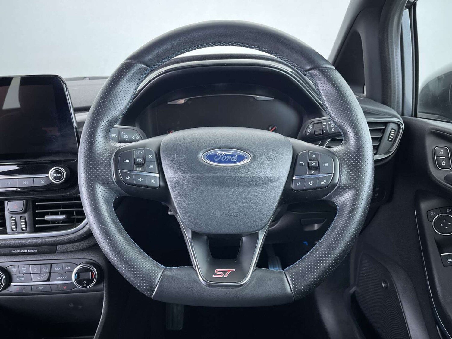 Used Ford Fiesta 2019 for sale - 77469816: Photo 34
