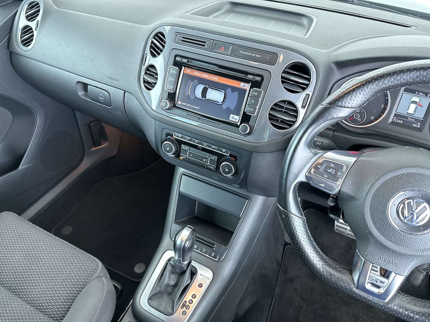 Used Volkswagen Tiguan 2014 for sale - 77617108: Photo 41