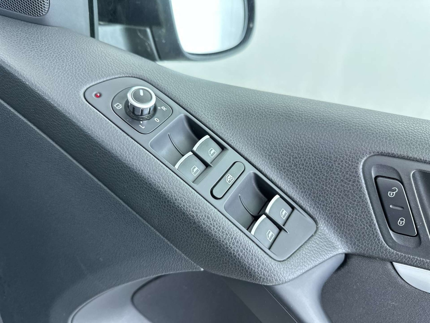 Used Volkswagen Tiguan 2014 for sale - 77617108: Photo 45