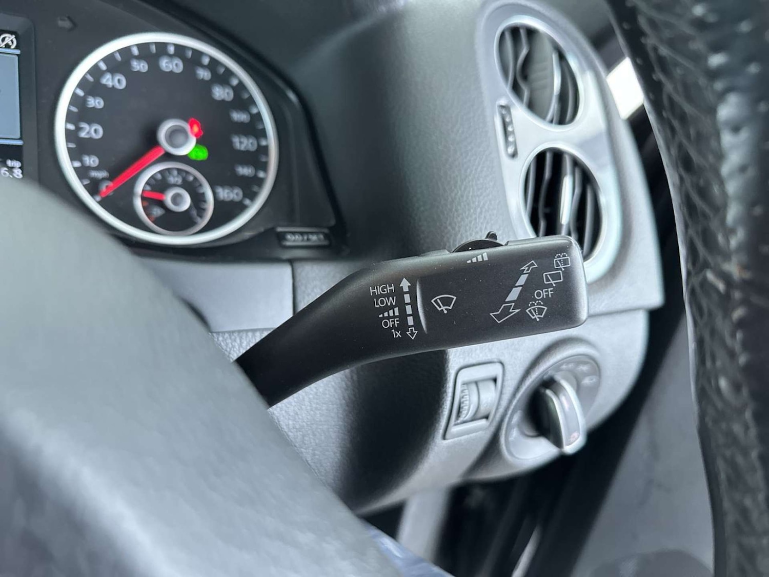 Used Volkswagen Tiguan 2014 for sale - 77617108: Photo 49