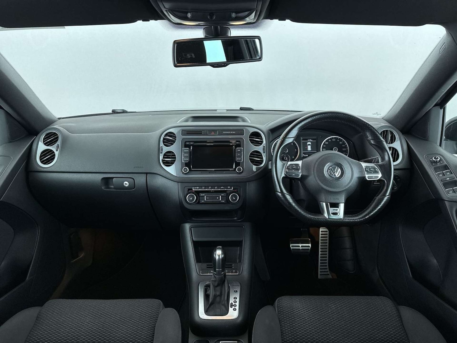 Used Volkswagen Tiguan 2014 for sale - 77617108: Photo 6