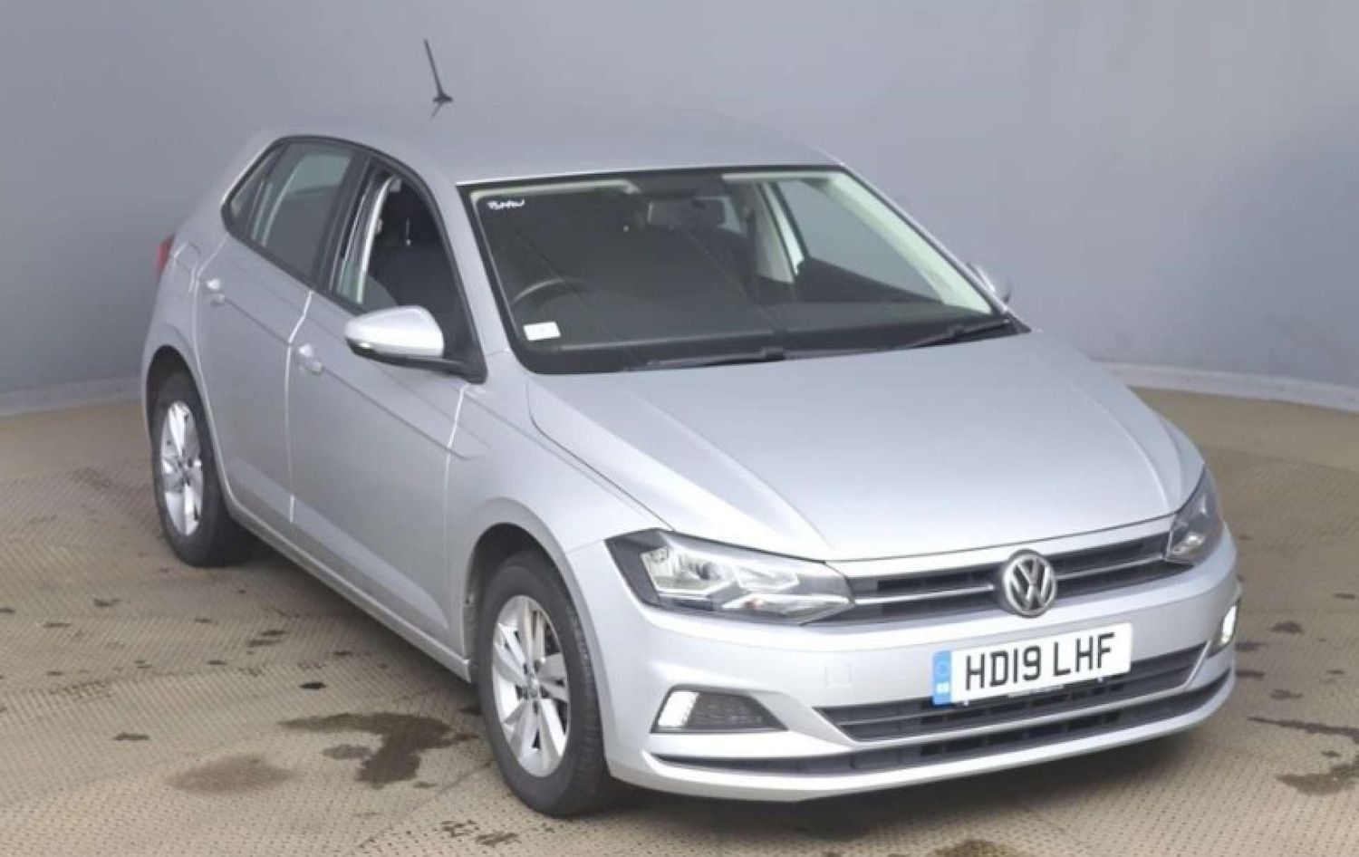 Used Volkswagen Polo 2019 for sale - 76602035: Photo 1
