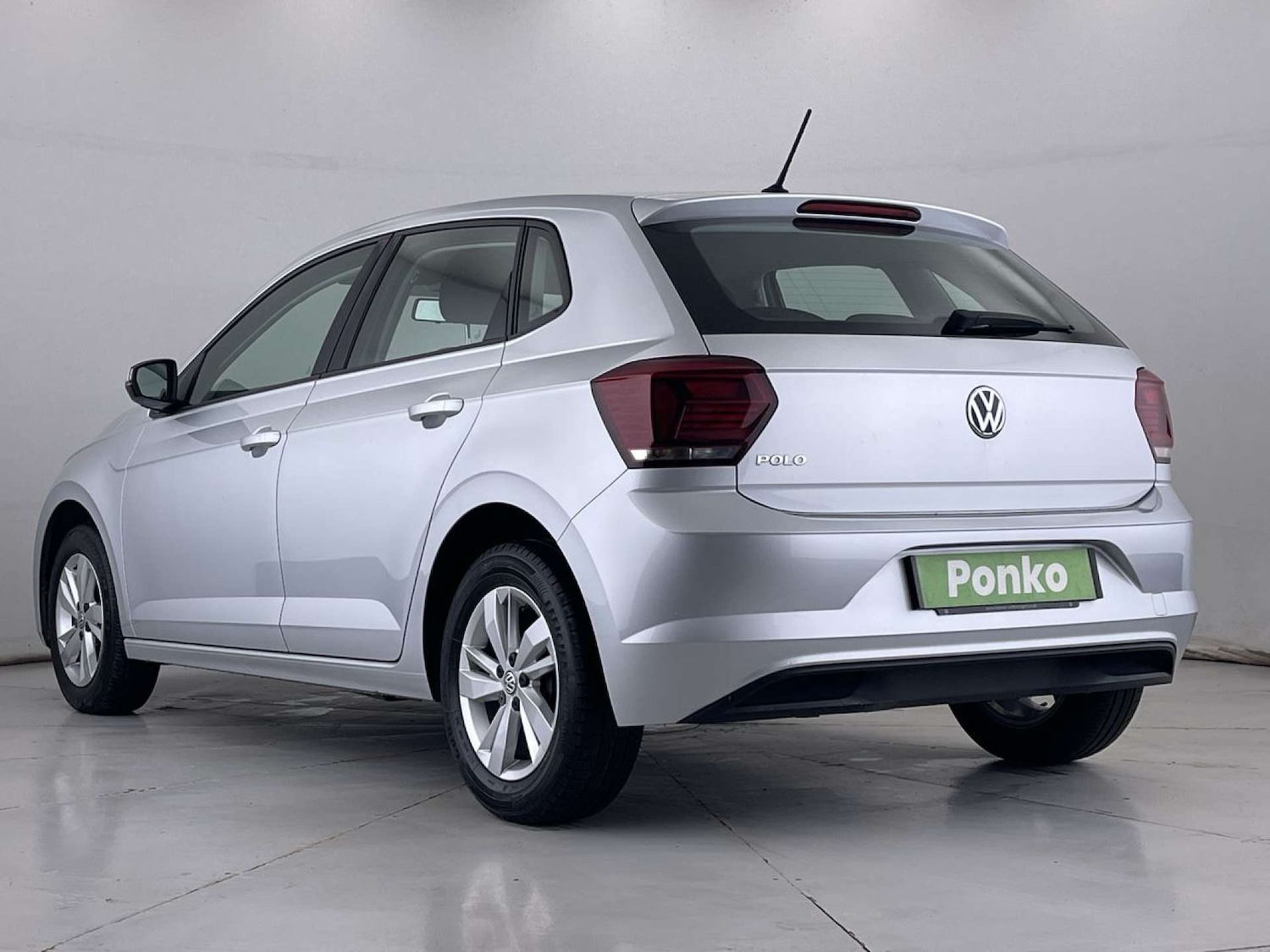 Used Volkswagen Polo 2019 for sale - 76602035: Photo 3