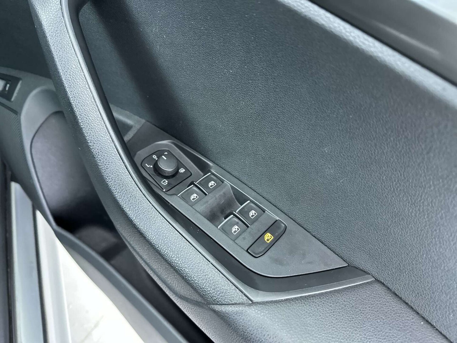 Used Skoda Karoq 2018 for sale - 77523214: Photo 53