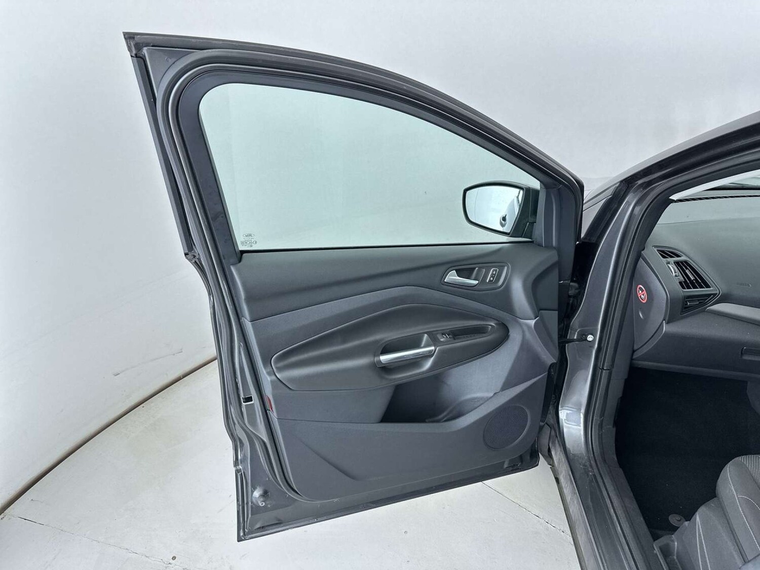 Used Ford Kuga 2016 for sale - 77905737: Photo 27