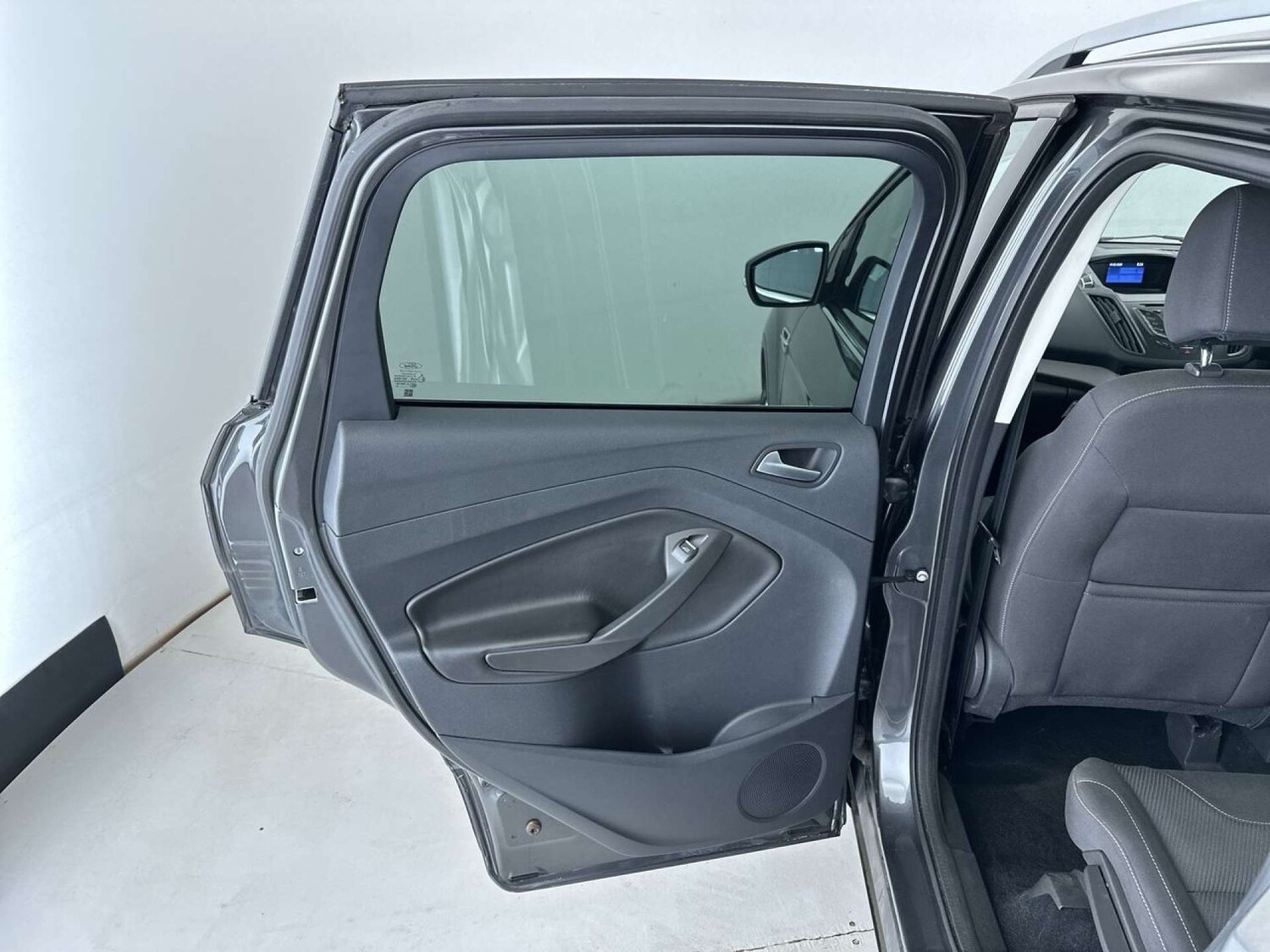 Used Ford Kuga 2016 for sale - 77905737: Photo 28