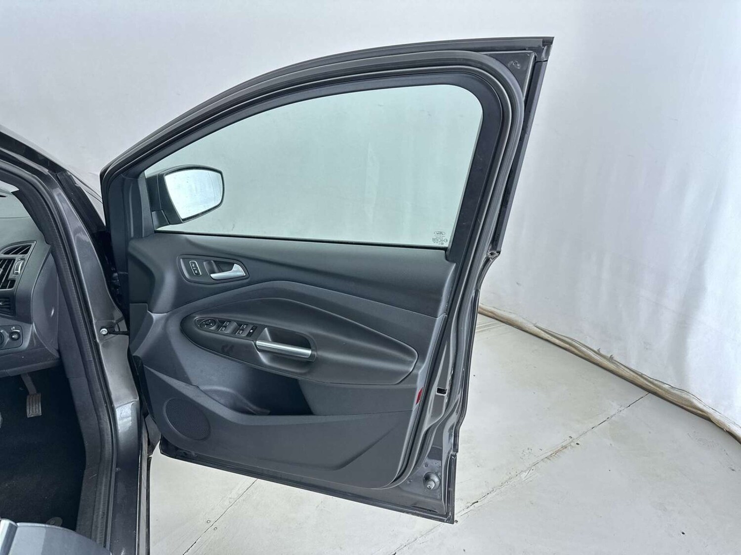 Used Ford Kuga 2016 for sale - 77905737: Photo 29