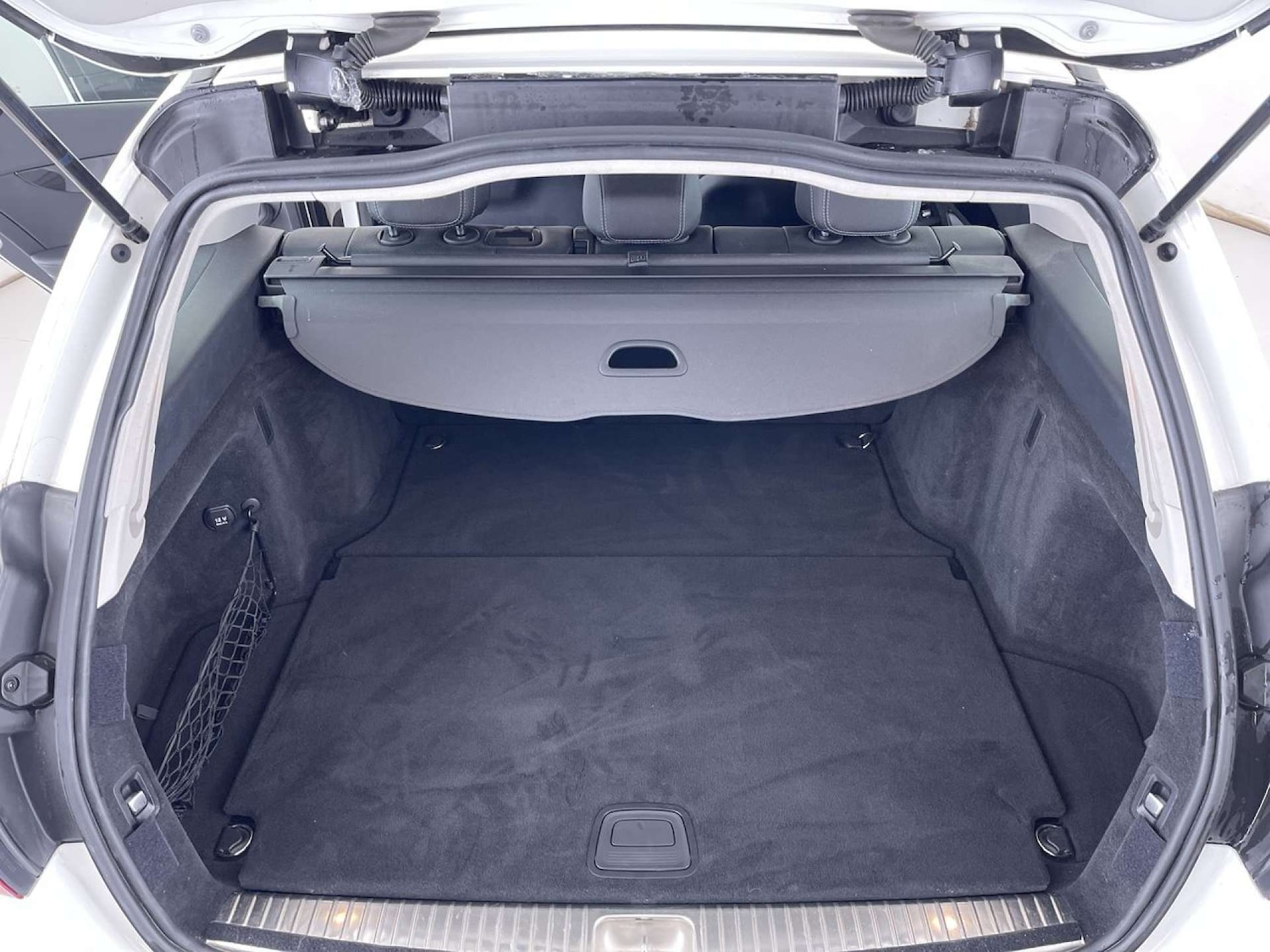 Used Mercedes-Benz C Class 2016 for sale - 76602124: Photo 10