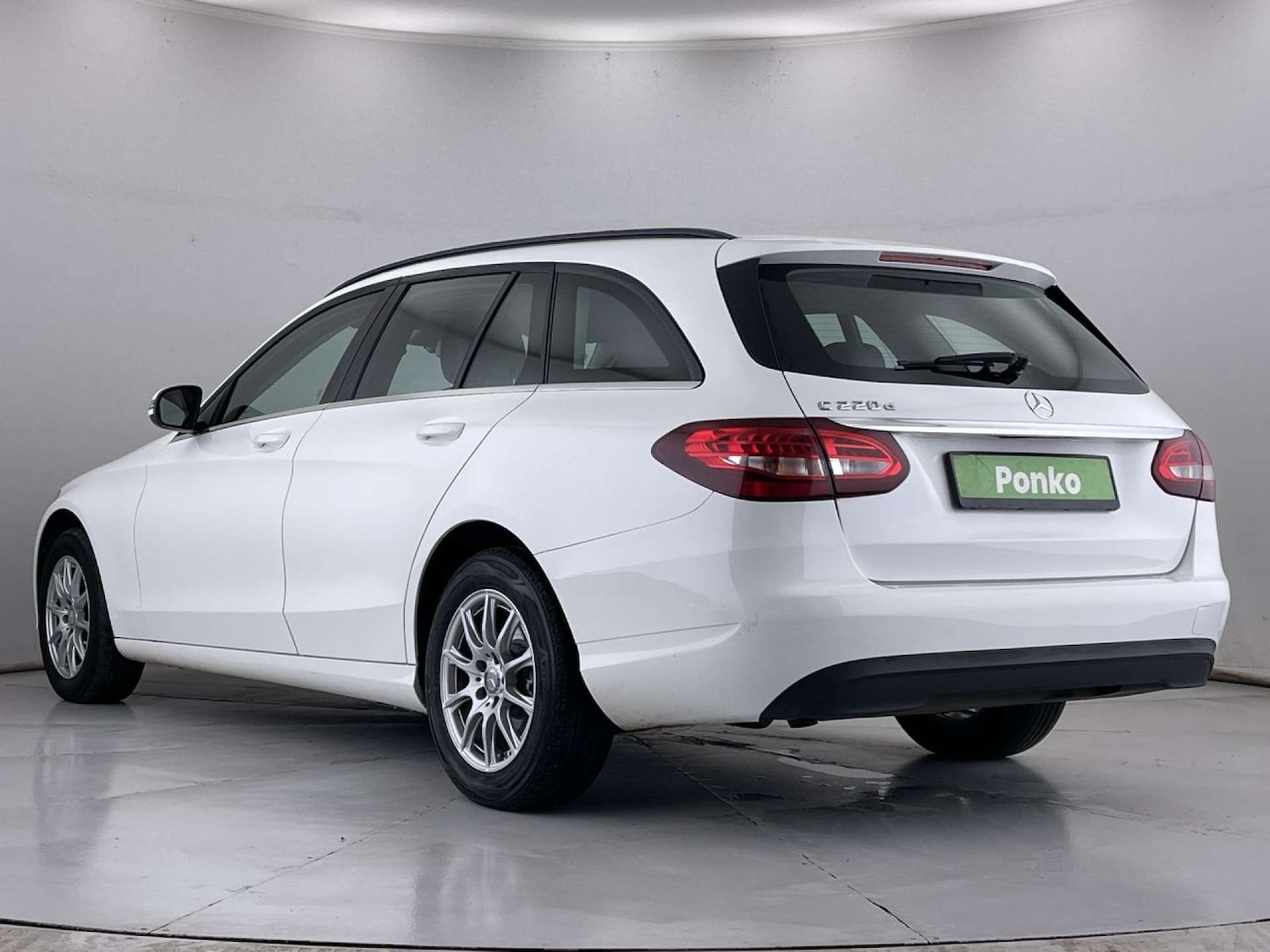 Used Mercedes-Benz C Class 2016 for sale - 76602124: Photo 3