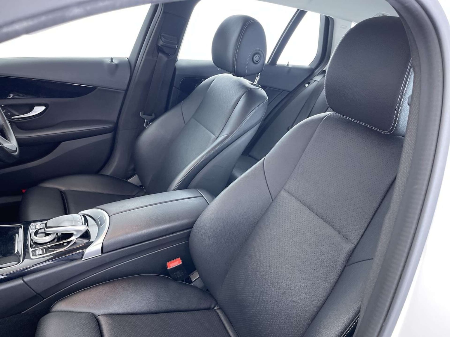 Used Mercedes-Benz C Class 2016 for sale - 76602124: Photo 31