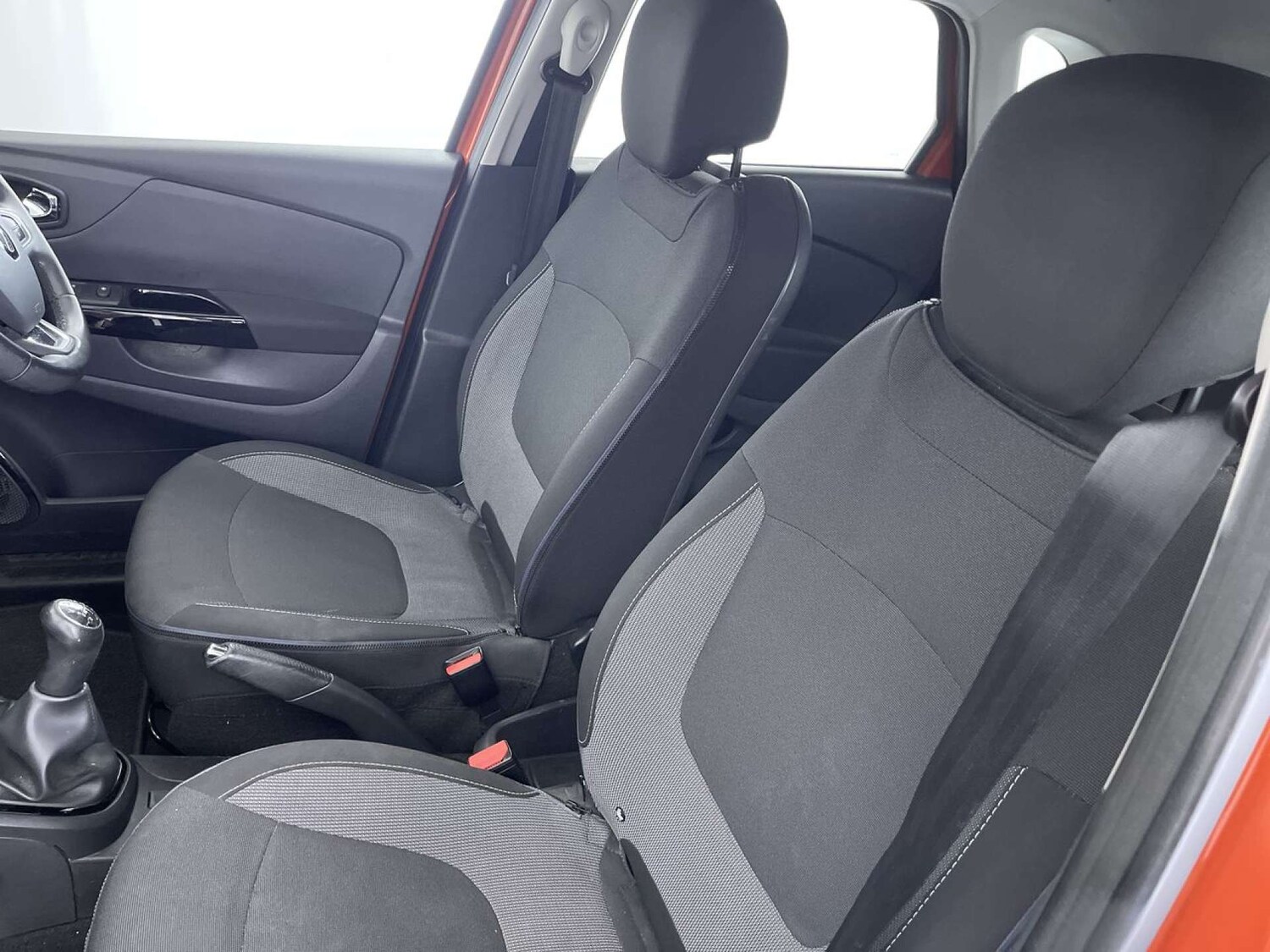 Used Renault Captur 2016 for sale - 76127600: Photo 31