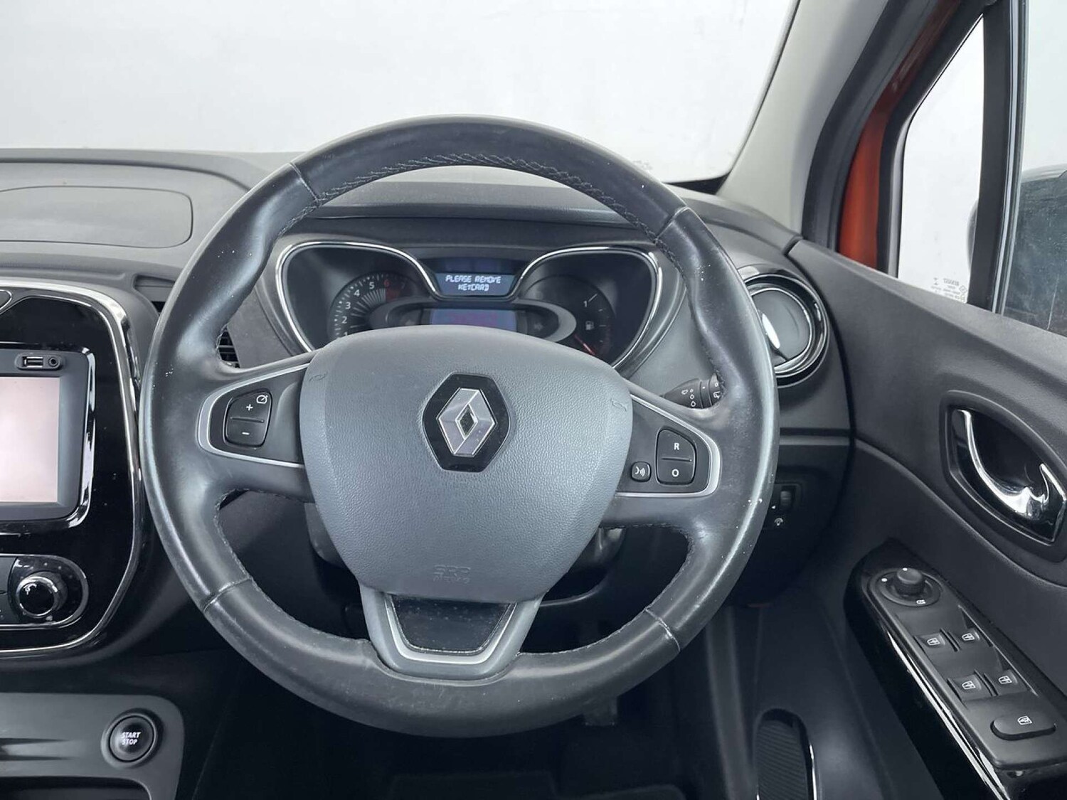 Used Renault Captur 2016 for sale - 76127600: Photo 36