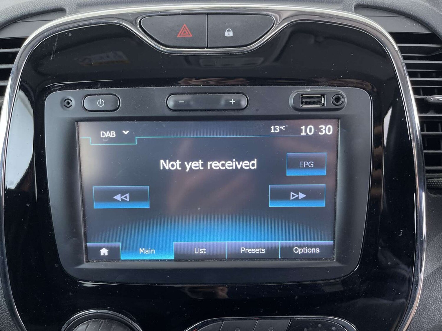 Used Renault Captur 2016 for sale - 76127600: Photo 41