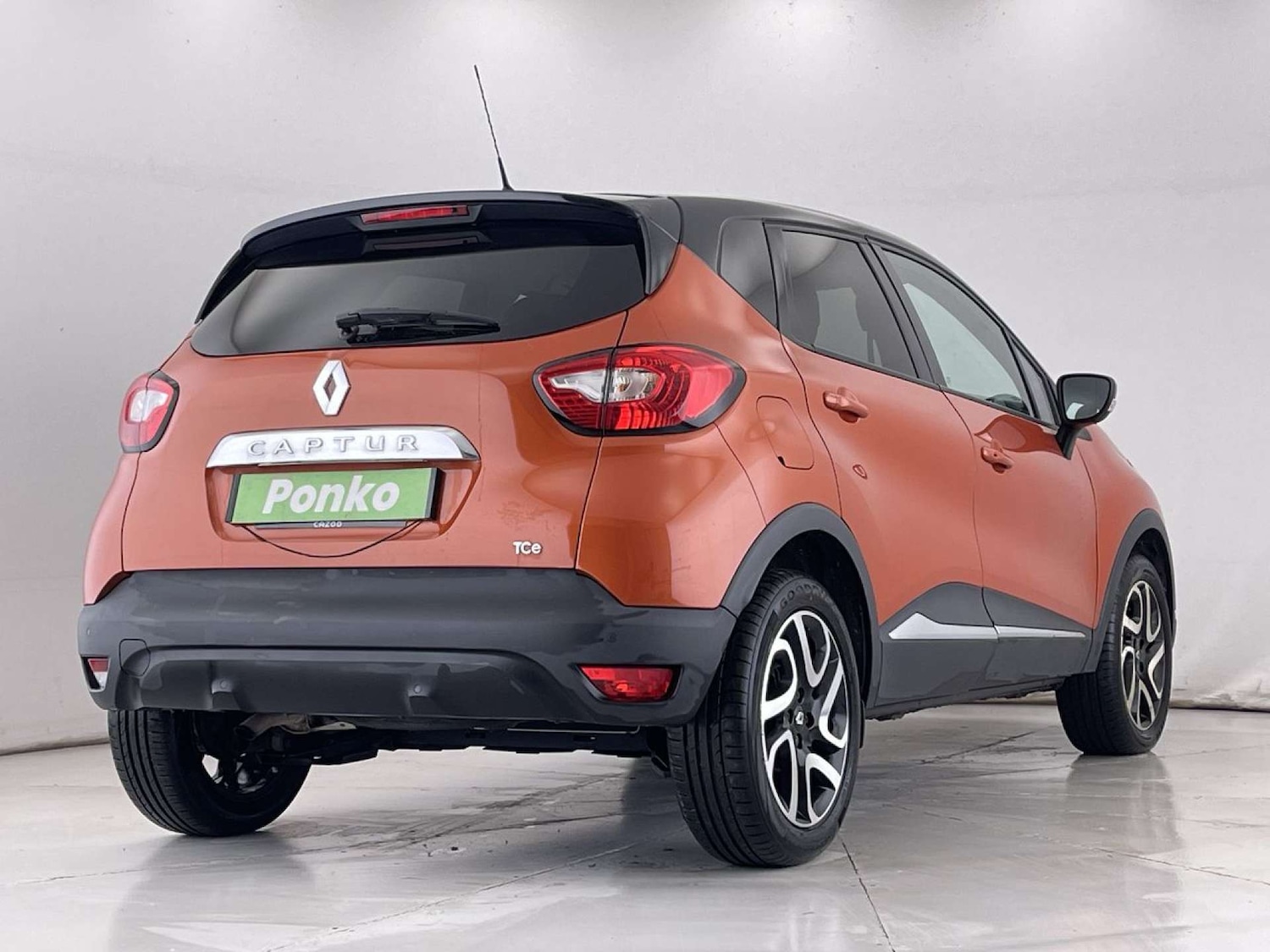 Used Renault Captur 2016 for sale - 76127600: Photo 5