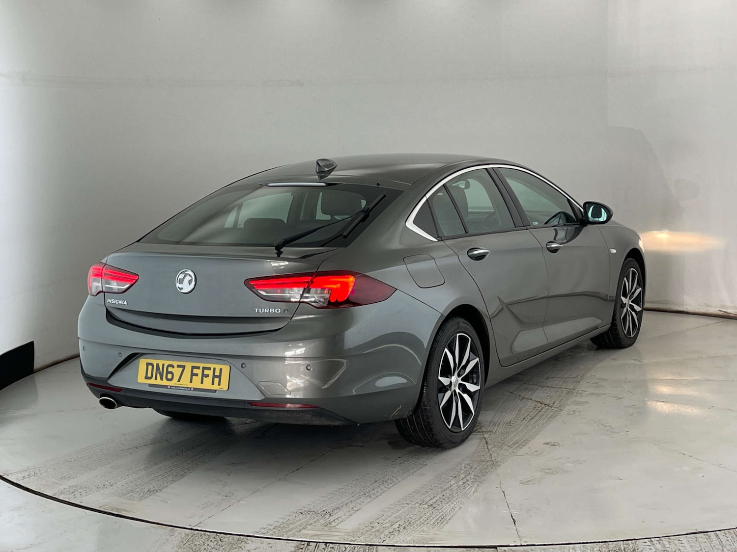 Used Vauxhall Insignia 2017 for sale - 77224826: Photo 4