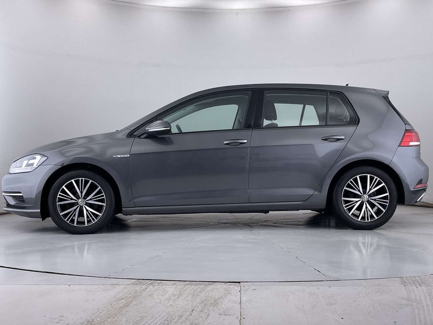Used Volkswagen Golf 2018 for sale - 76556029: Photo 16
