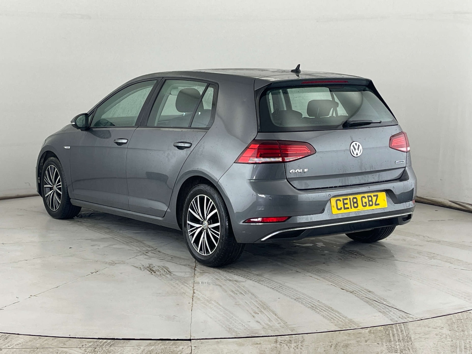 Used Volkswagen Golf 2018 for sale - 76556029: Photo 3