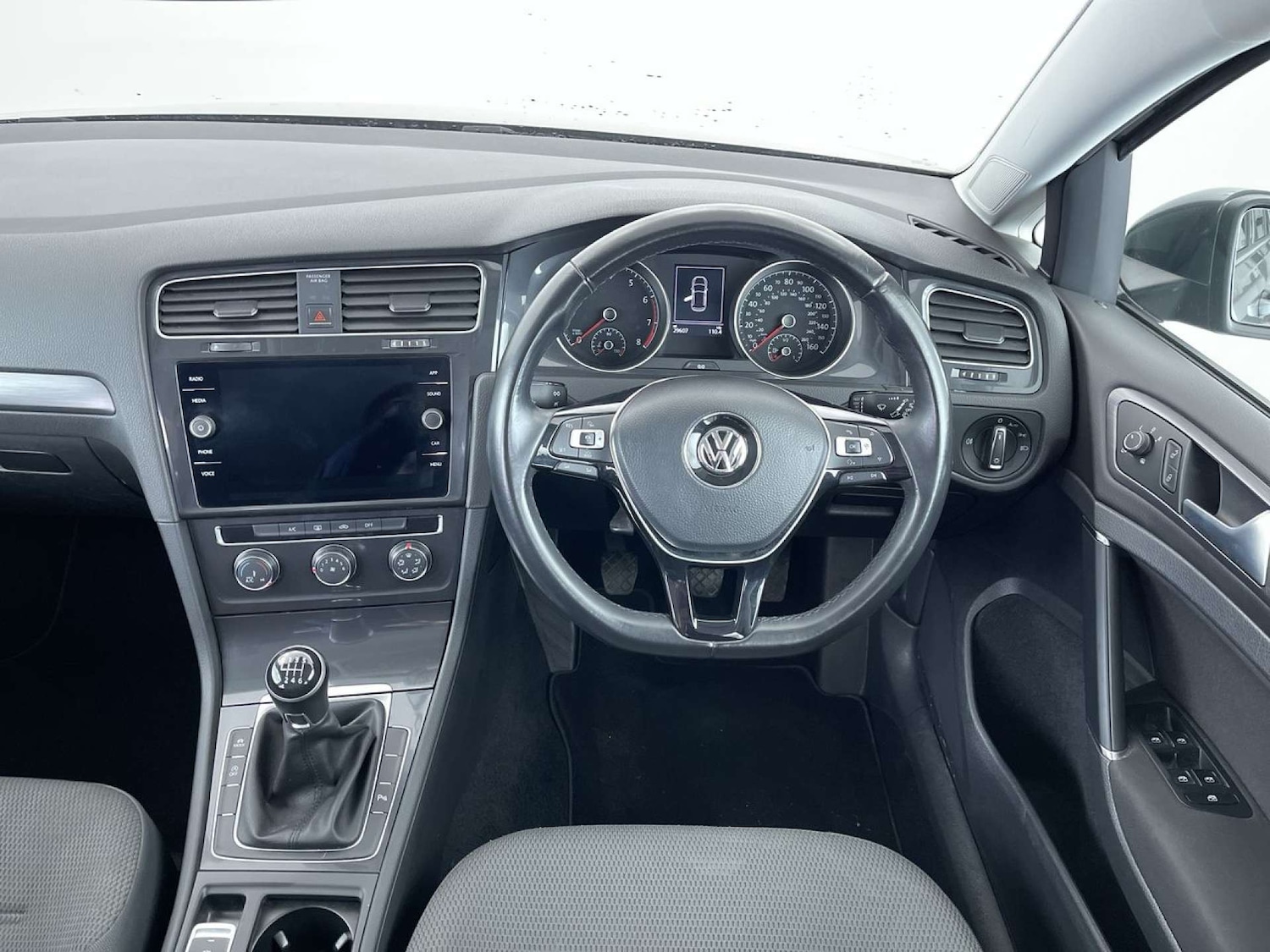 Used Volkswagen Golf 2018 for sale - 76556029: Photo 35