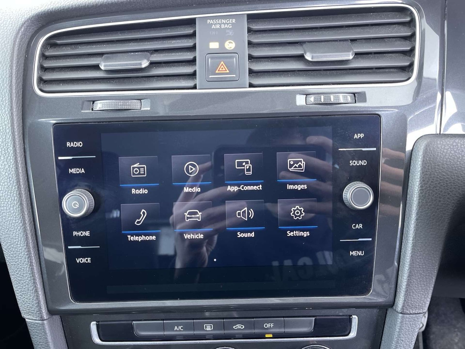 Used Volkswagen Golf 2018 for sale - 76556029: Photo 40