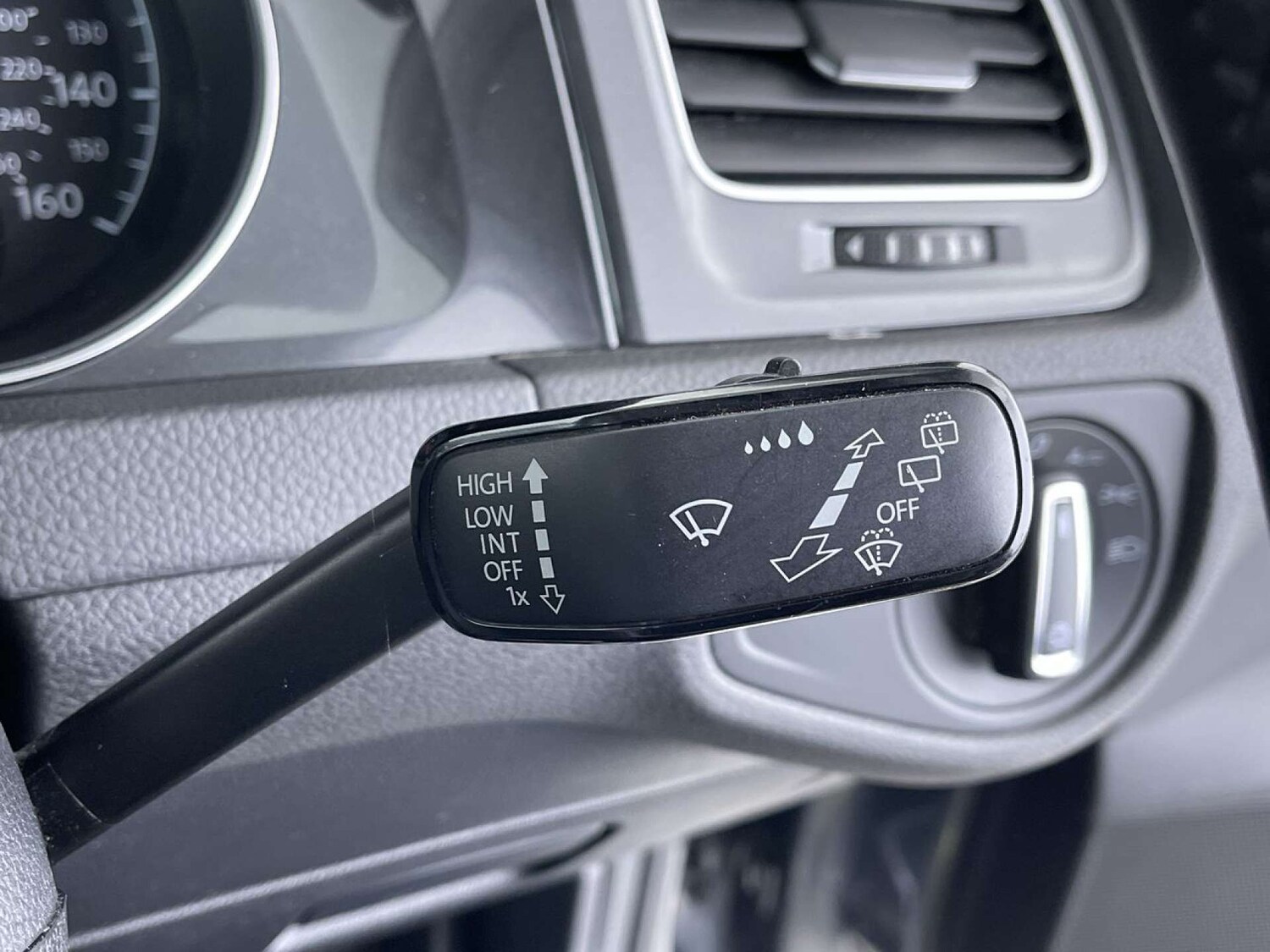 Used Volkswagen Golf 2018 for sale - 76556029: Photo 54