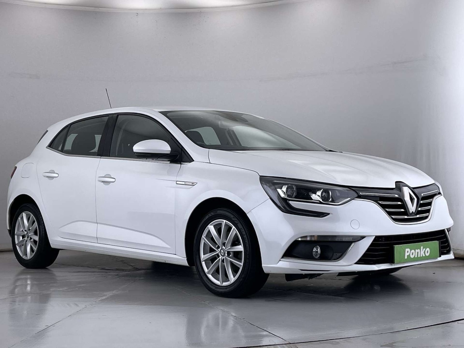 Used Renault Megane 2017 for sale - 76209998: Photo 1