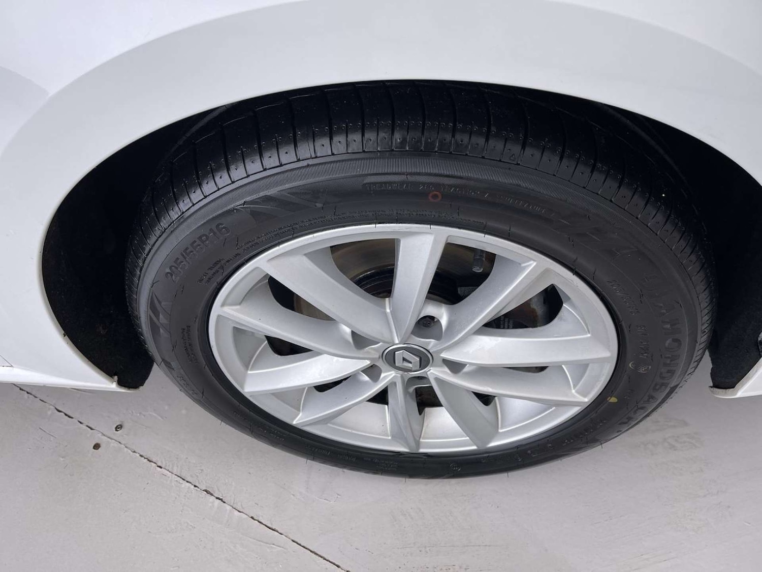 Used Renault Megane 2017 for sale - 76209998: Photo 24