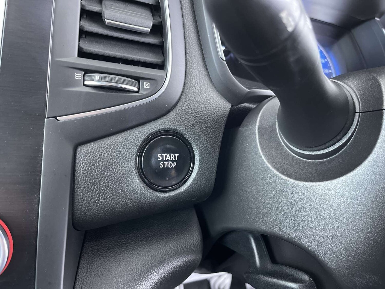 Used Renault Megane 2017 for sale - 76209998: Photo 45