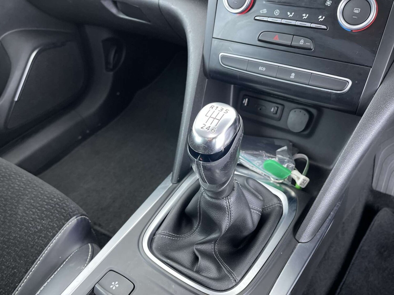 Used Renault Megane 2017 for sale - 76209998: Photo 48