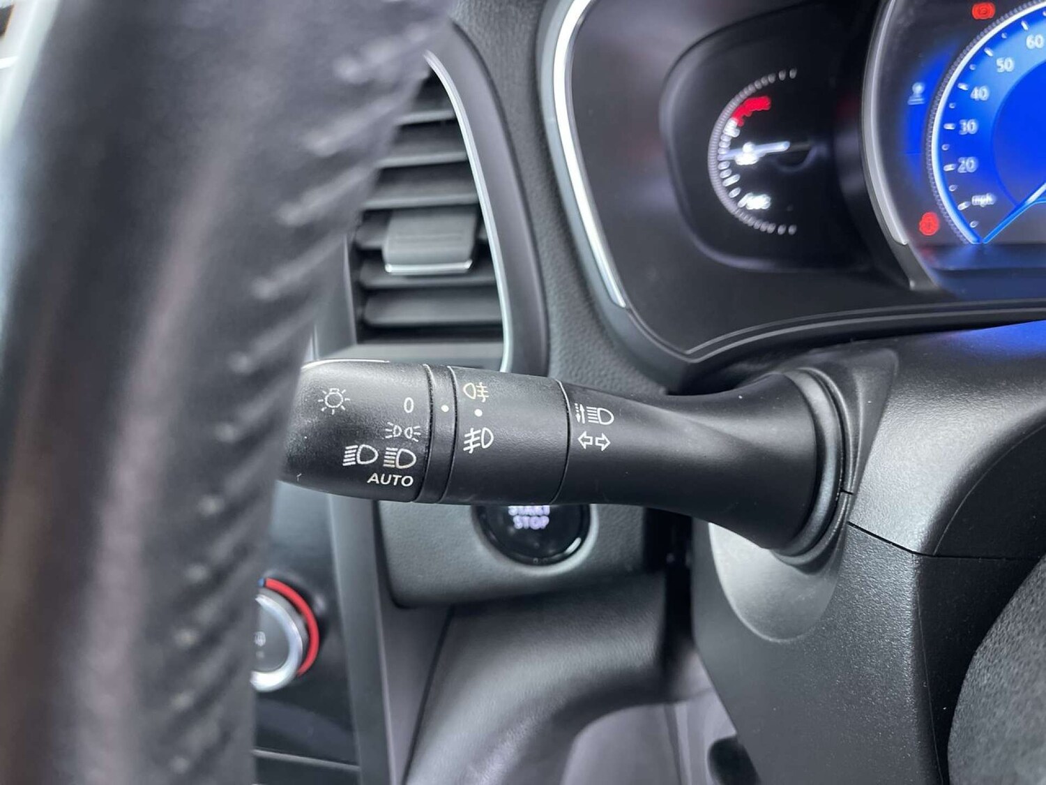 Used Renault Megane 2017 for sale - 76209998: Photo 54