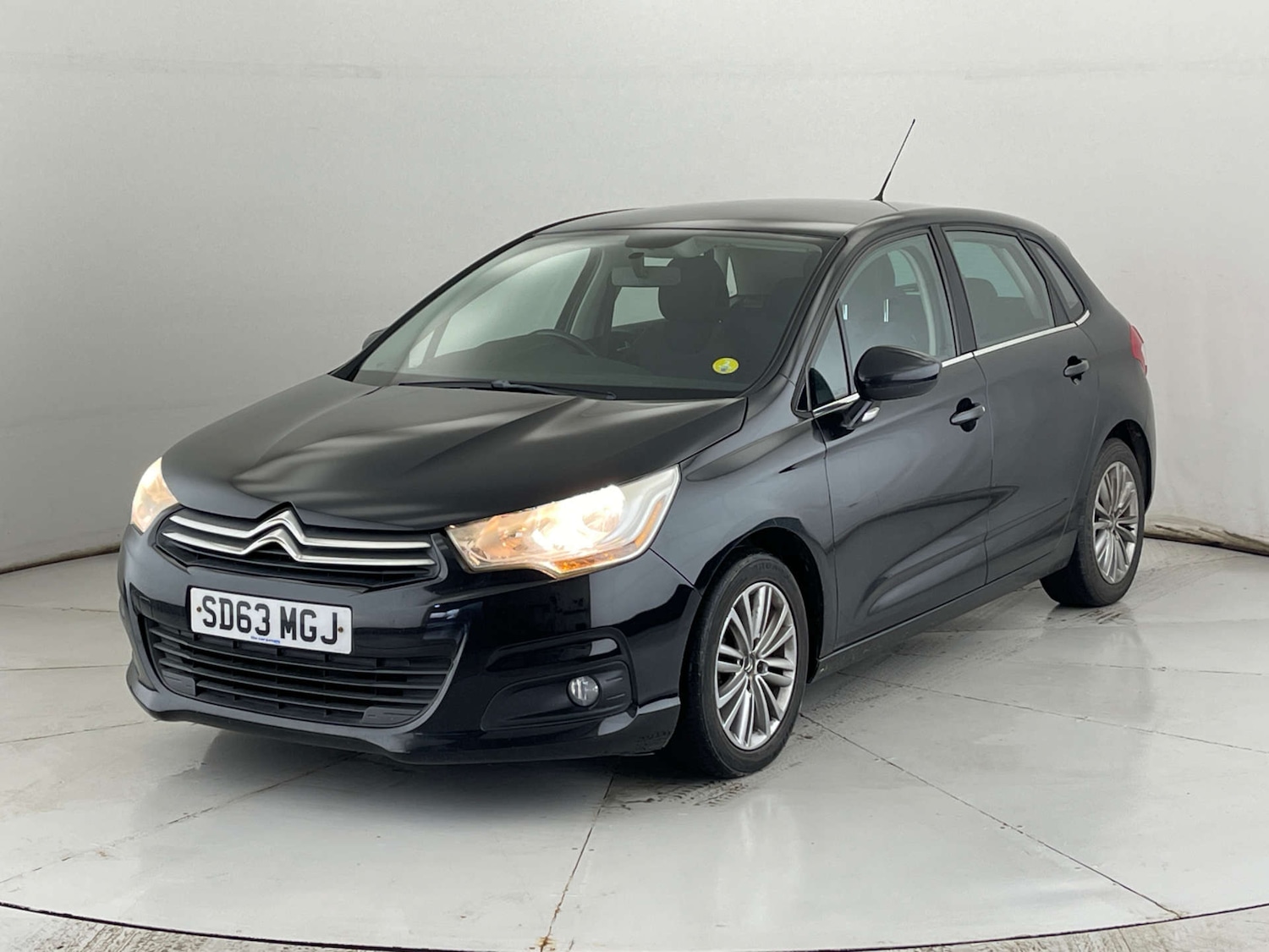 Used Citroen C4 2013 for sale - 77392248: Photo 3