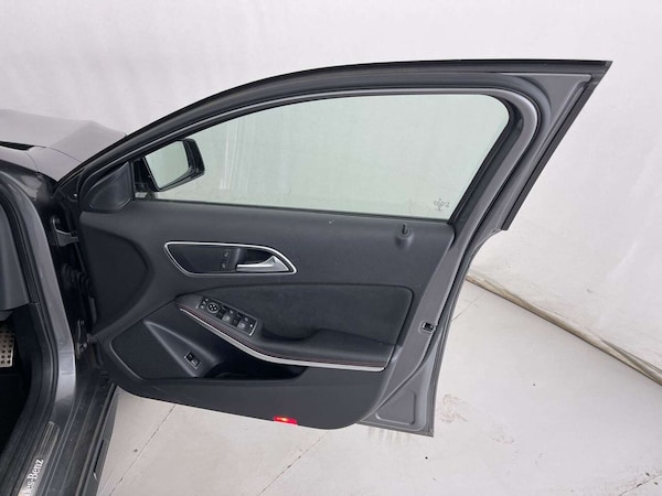 Used Mercedes-Benz GLA 2015 for sale - 76008999: Photo 29