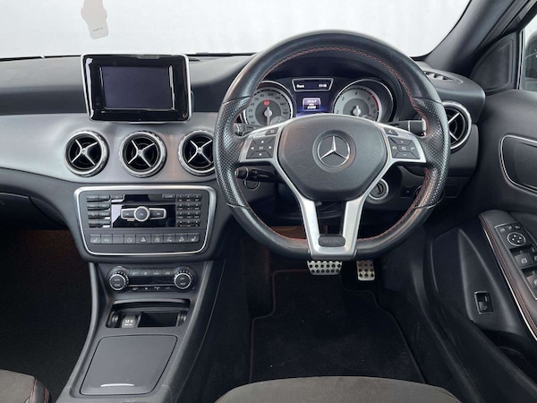 Used Mercedes-Benz GLA 2015 for sale - 76008999: Photo 35