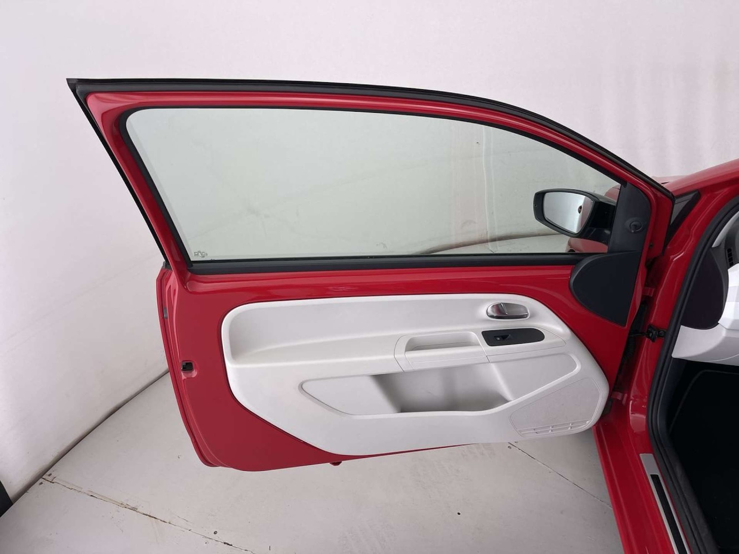 Used Volkswagen up! 2017 for sale - 76025777: Photo 27