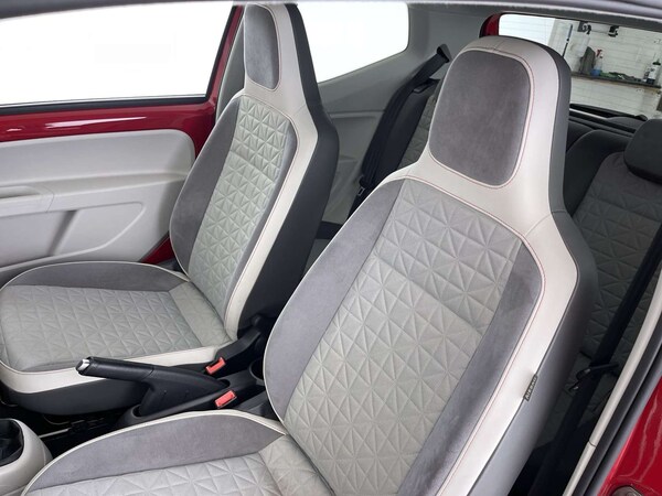Used Volkswagen up! 2017 for sale - 76025777: Photo 29