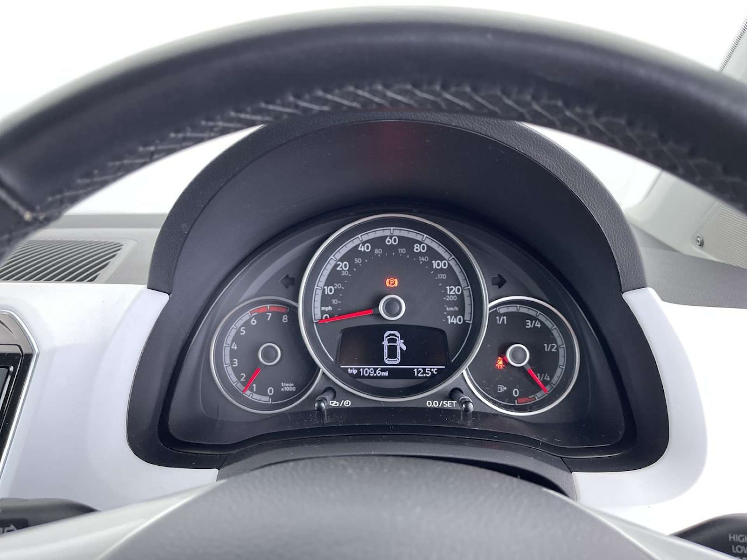 Used Volkswagen up! 2017 for sale - 76025777: Photo 37