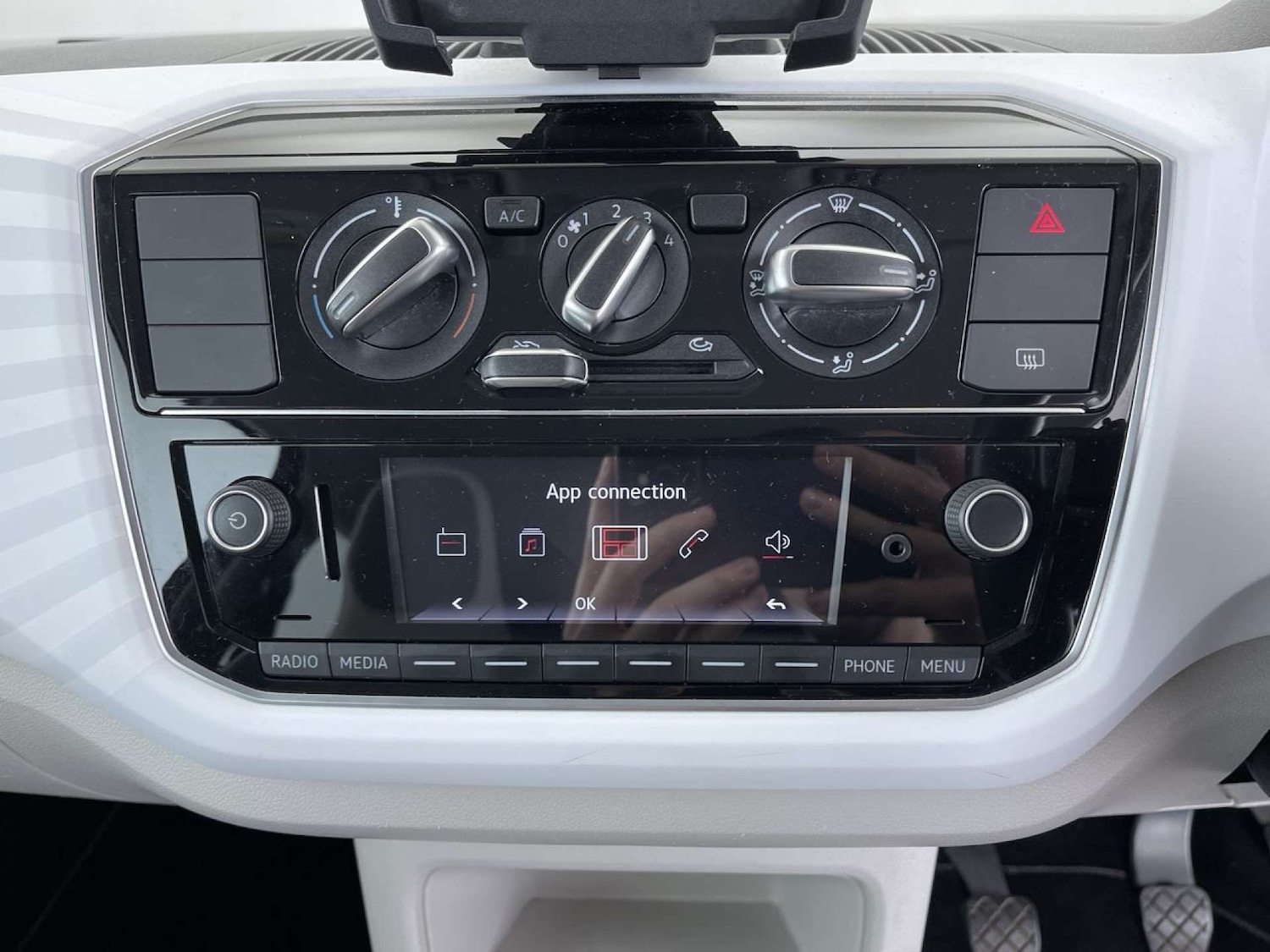 Used Volkswagen up! 2017 for sale - 76025777: Photo 38