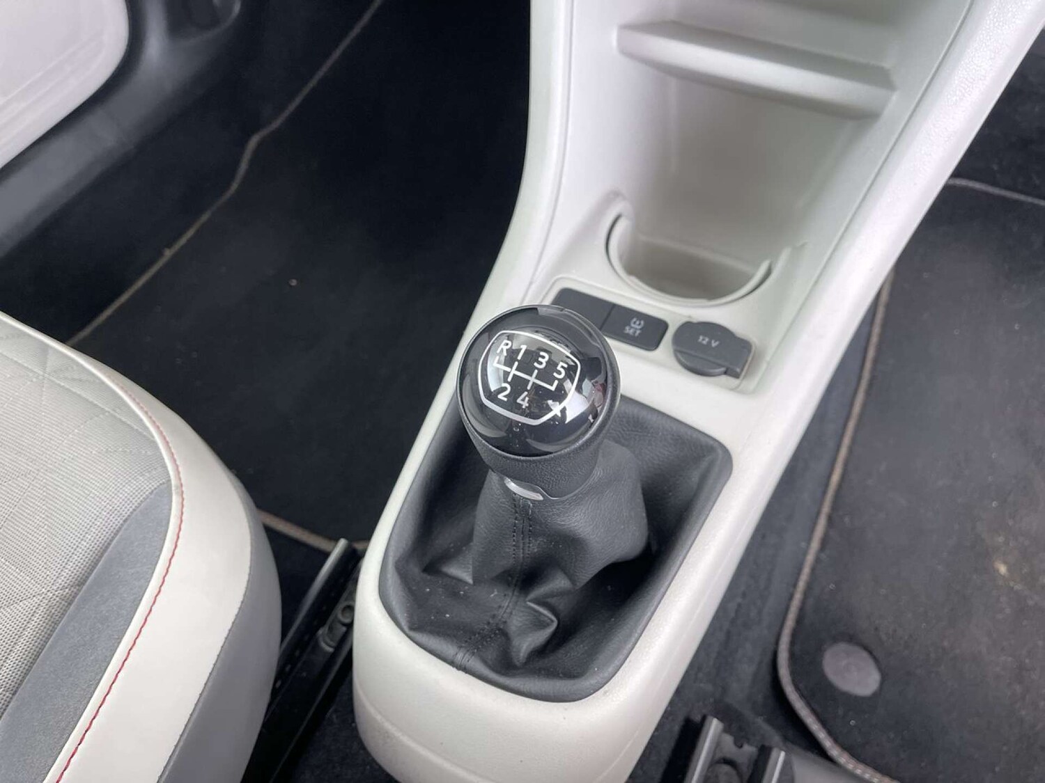 Used Volkswagen up! 2017 for sale - 76025777: Photo 43