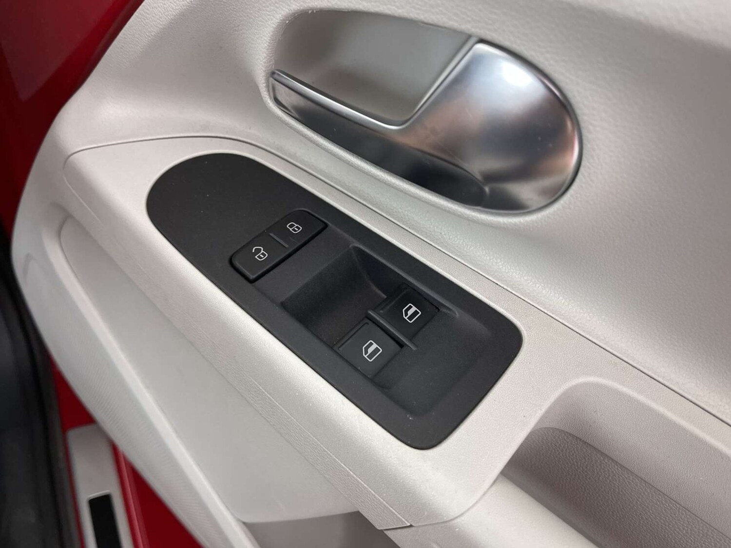 Used Volkswagen up! 2017 for sale - 76025777: Photo 46