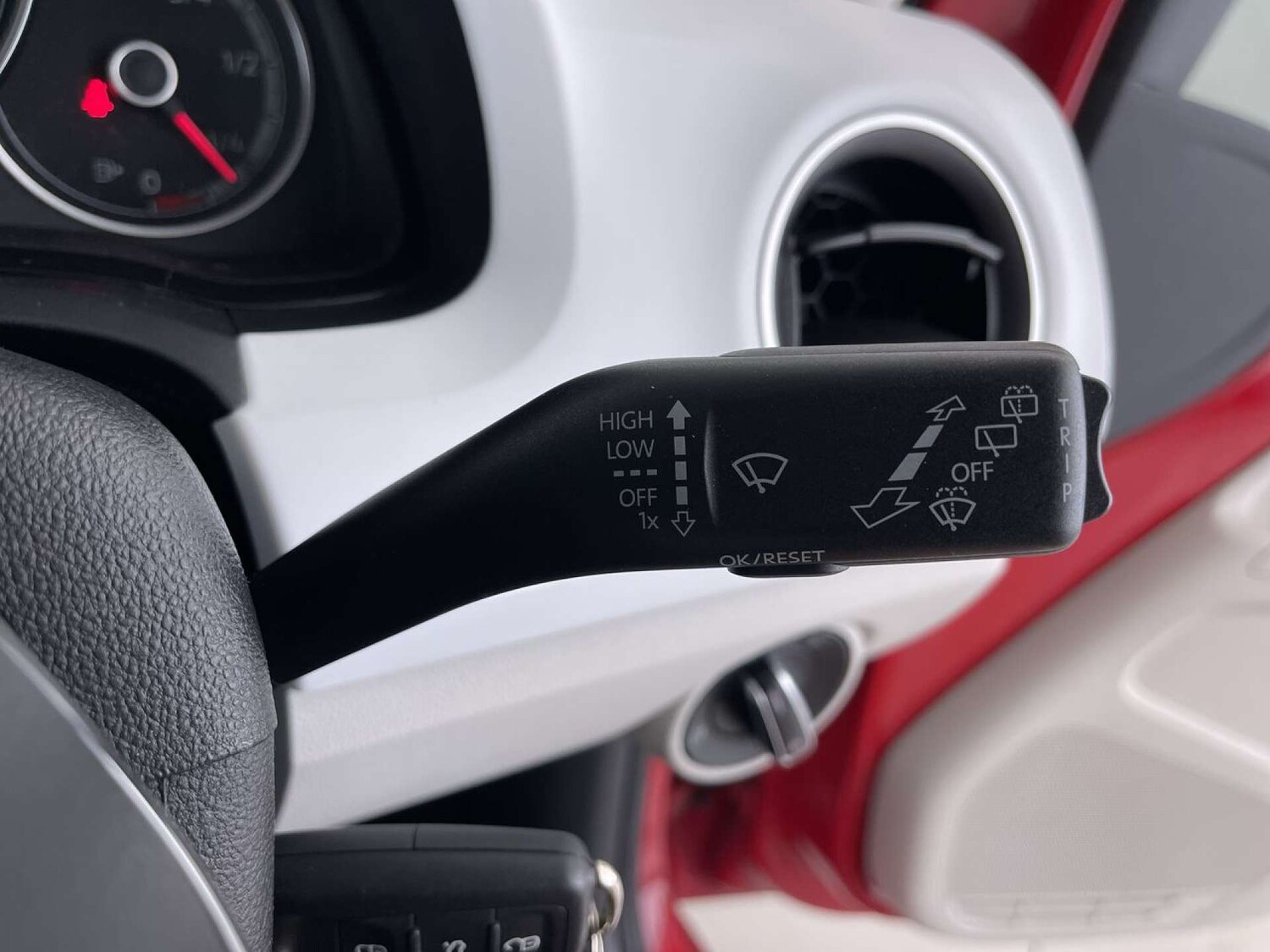 Used Volkswagen up! 2017 for sale - 76025777: Photo 48