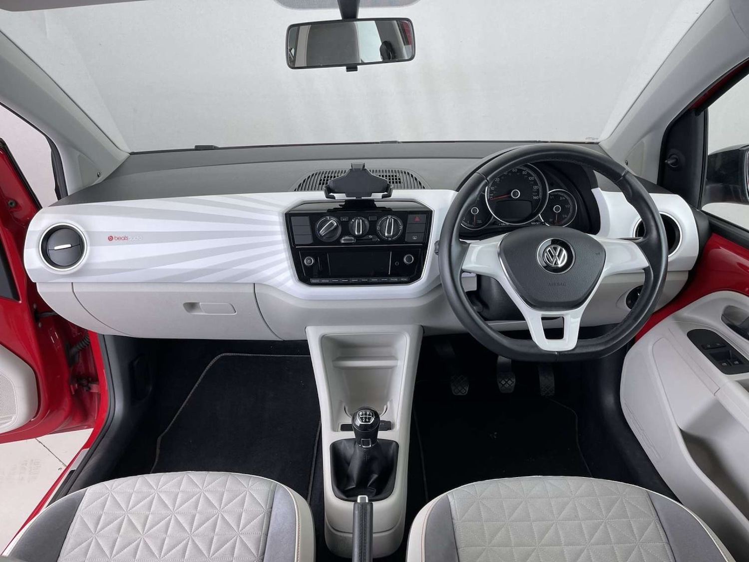 Used Volkswagen up! 2017 for sale - 76025777: Photo 8