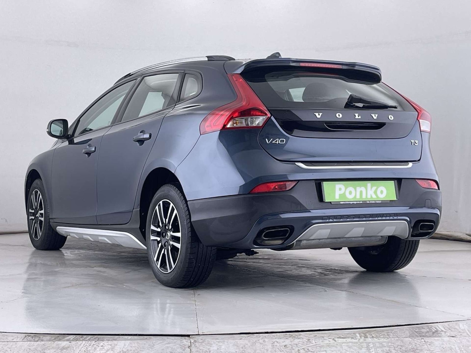 Used Volvo V40 2016 for sale - 77200714: Photo 3