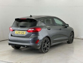 Used Ford Fiesta 2018 for sale - 77688259: Photo