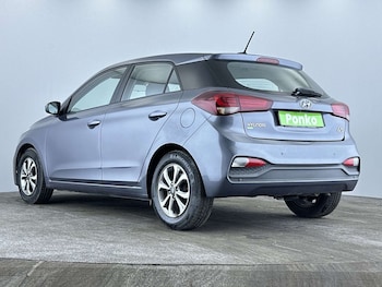 Used Hyundai i20 2018 for sale - 79173274: Photo