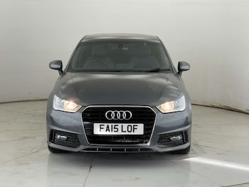 Used Audi A1 2015 for sale - 76319718: Photo 2