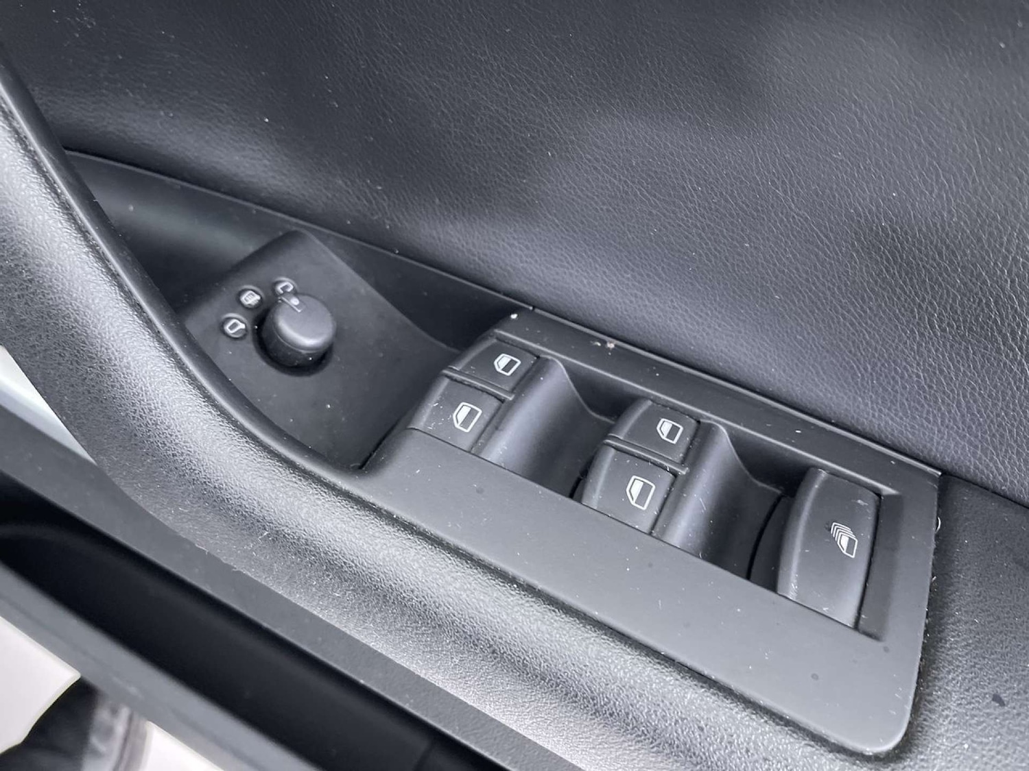 Used Audi A3 2009 for sale - 76477417: Photo 45