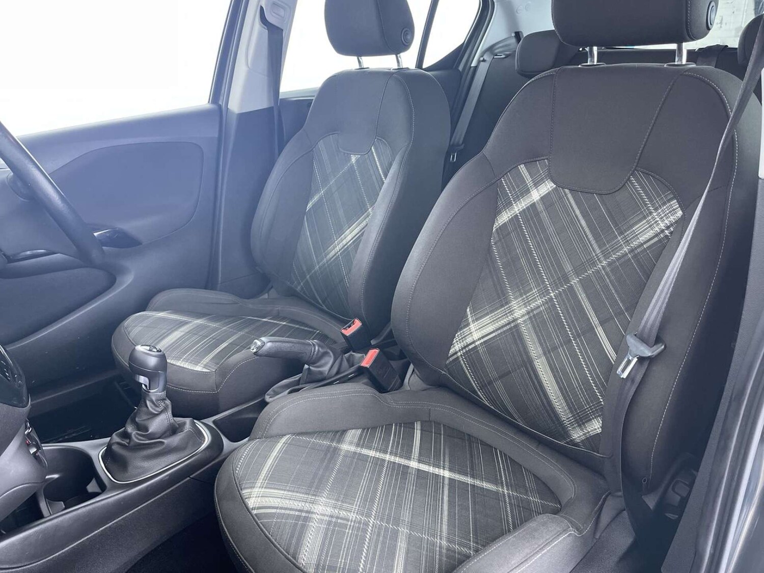 Used Vauxhall Corsa 2015 for sale - 76544312: Photo 31