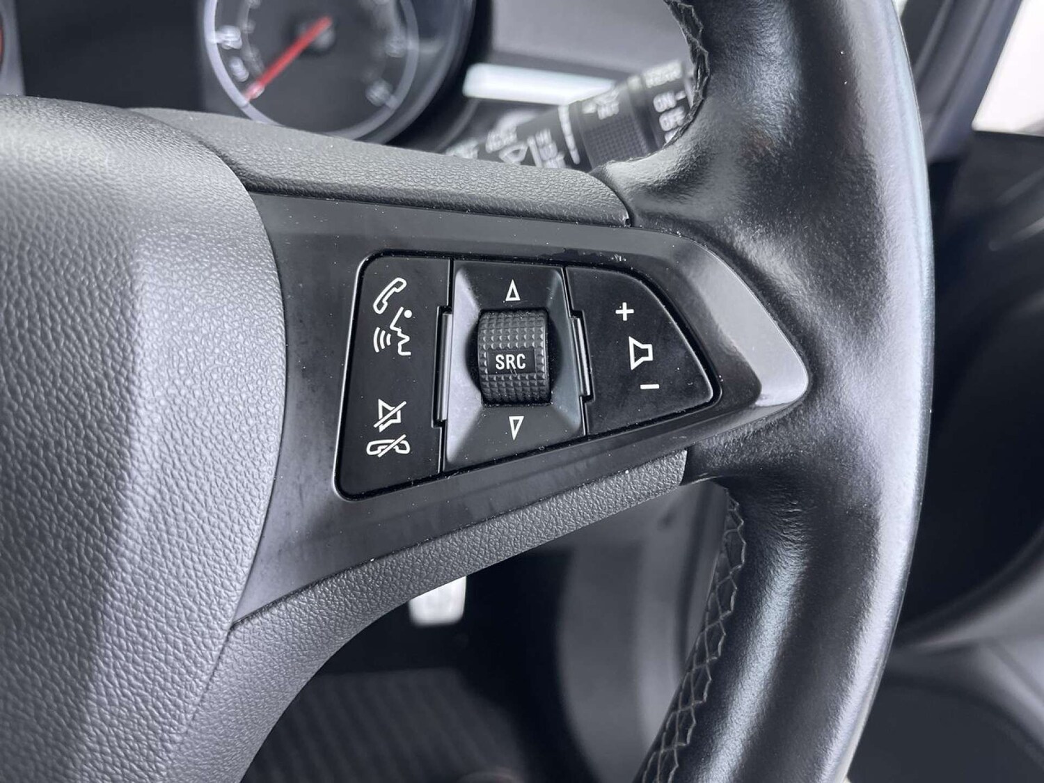 Used Vauxhall Corsa 2015 for sale - 76544312: Photo 51