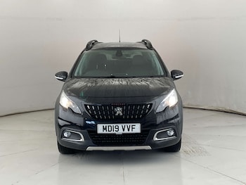 Used Peugeot 2008 2019 for sale - 76971048: Photo
