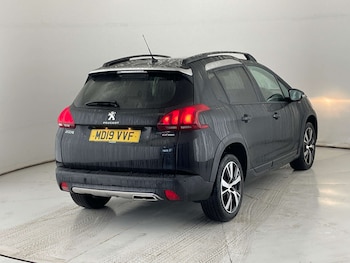 Used Peugeot 2008 2019 for sale - 76971048: Photo
