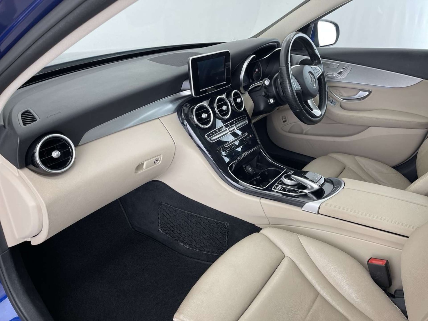 Used Mercedes-Benz C Class 2016 for sale - 76711662: Photo 32